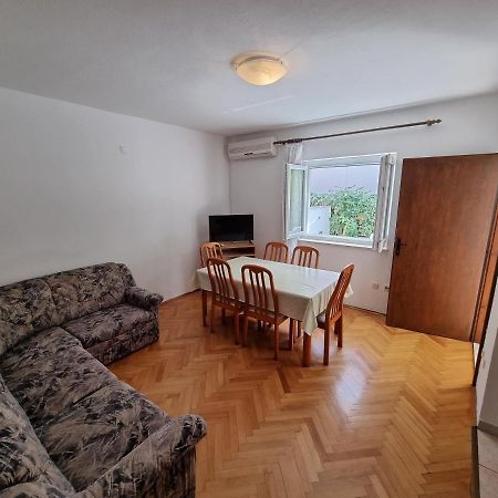 Апартаменты Apartman Ivan Макарска Экстерьер фото
