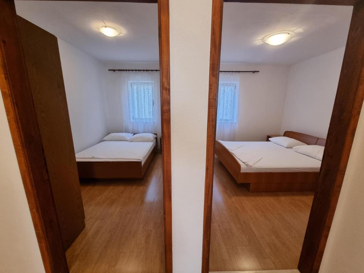 Апартаменты Apartman Ivan Макарска Экстерьер фото