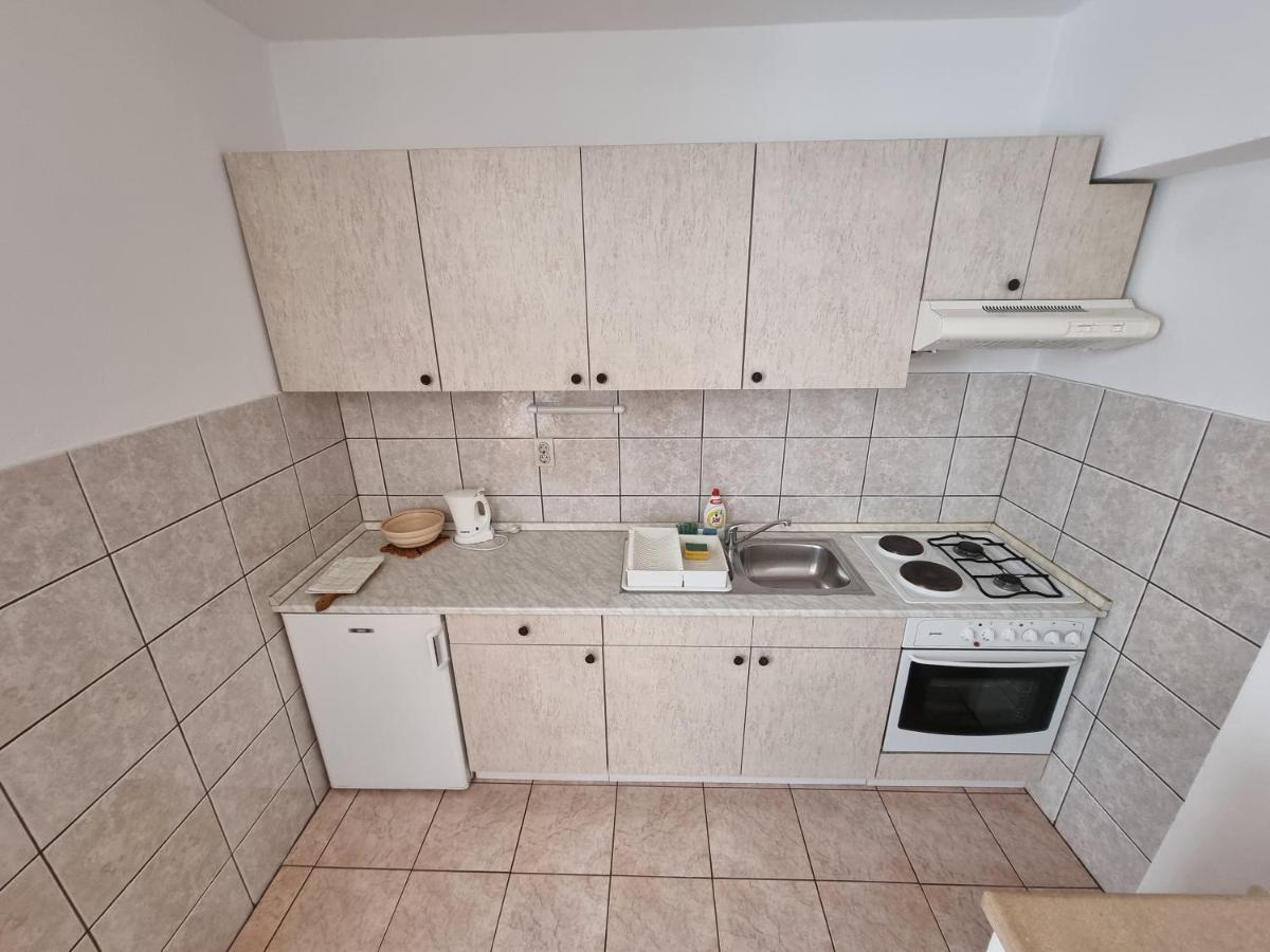 Апартаменты Apartman Ivan Макарска Экстерьер фото